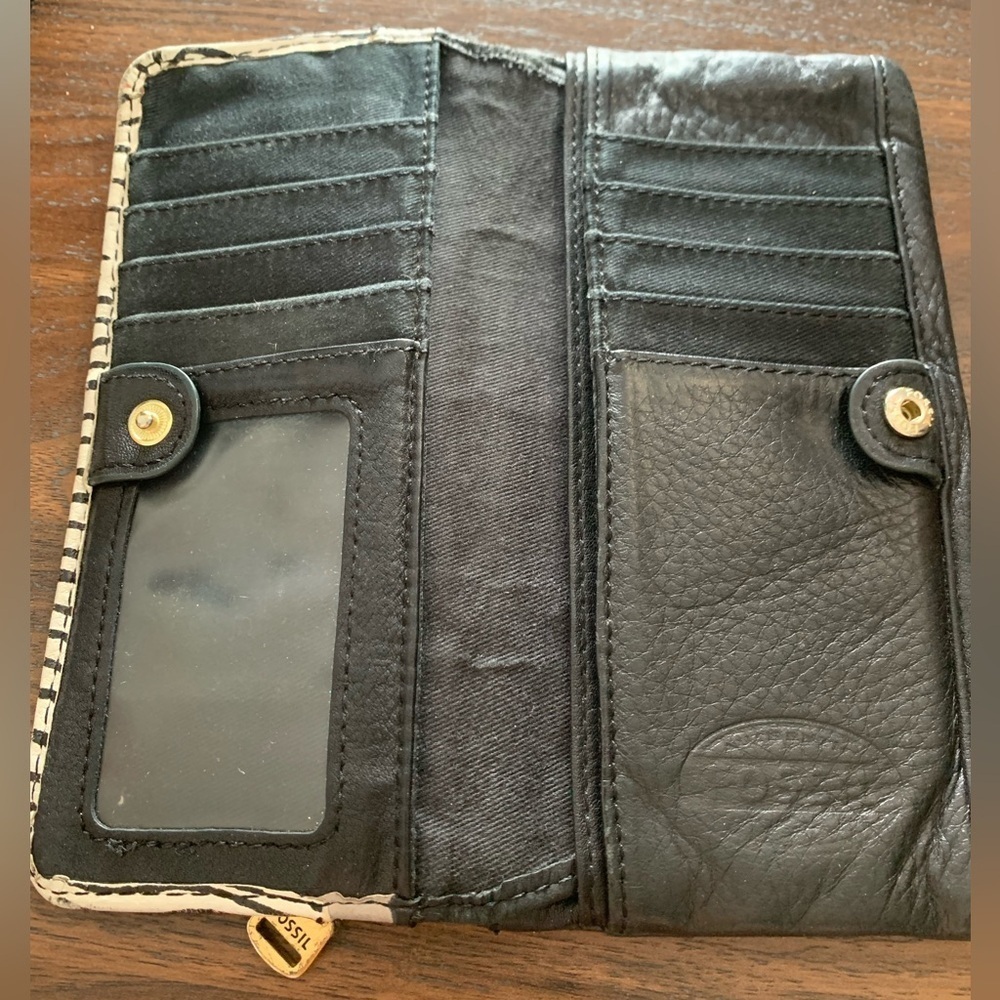 Fossil Preston Flap Snap Bi-fold Long
Wallet Clutch Zebra/Black Leather Zip - Picture 3 of 6